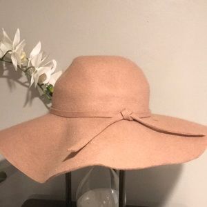 Cotton On Accessories - Tan floppy hat Cotton On Accessories - Tan floppy hat